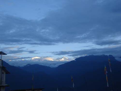 Sunrise over Kangchenjunga in Pelling 4