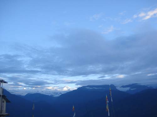 Sunrise over Kangchenjunga in Pelling 6